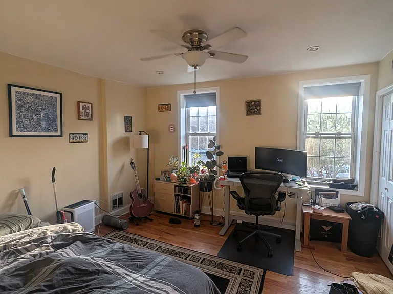 1213 N Leithgow St — Photo 13