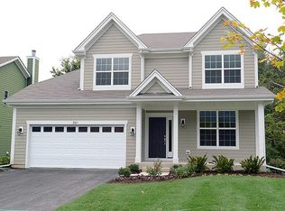 25W733 Golf View Ln, Winfield, IL 60190