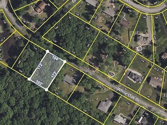 3rd image of D6 White Oak Dr E