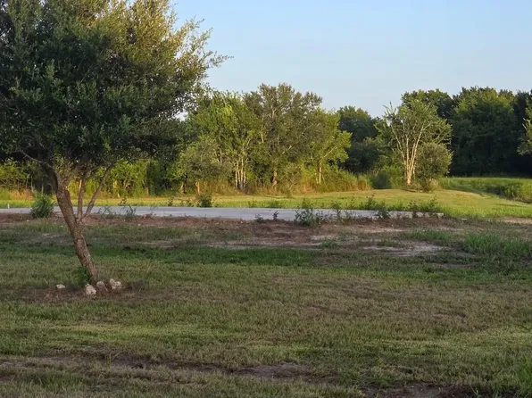 122 County Road 140 Peligro Creek Dr, Bay City, TX 77414