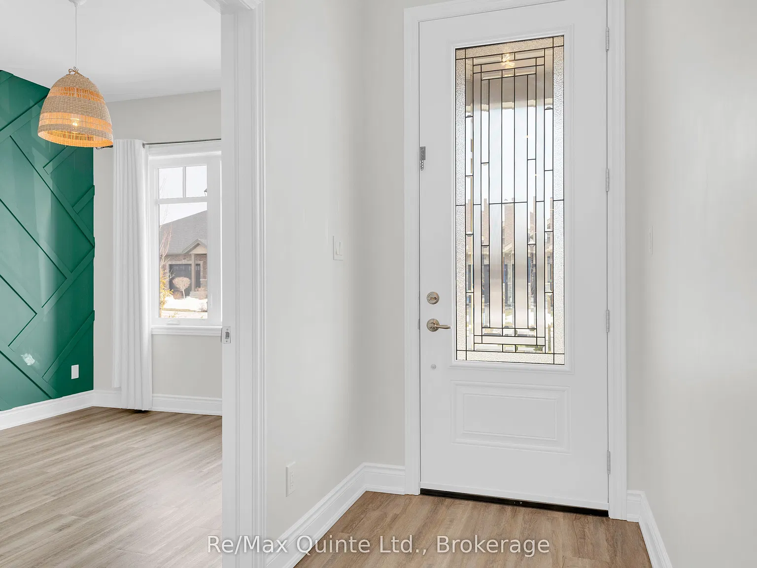 4 bed, $2,900 — Photo 3