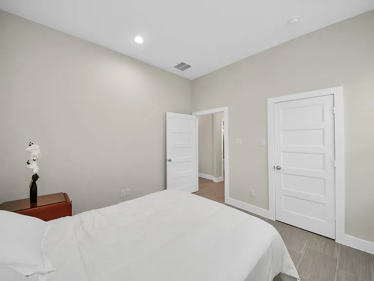 2003 Marthoman Dr — Photo 36