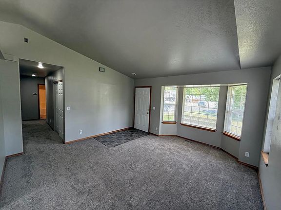 2nd image of 1211 E Elderberry Cir