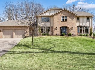 2017 Adeline Ct, Wayzata, MN 55391