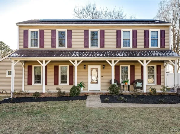 10106 Farm Field Ct, Chester, VA 23831