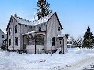 292 William St N, Gananoque, ON K7G 1S5