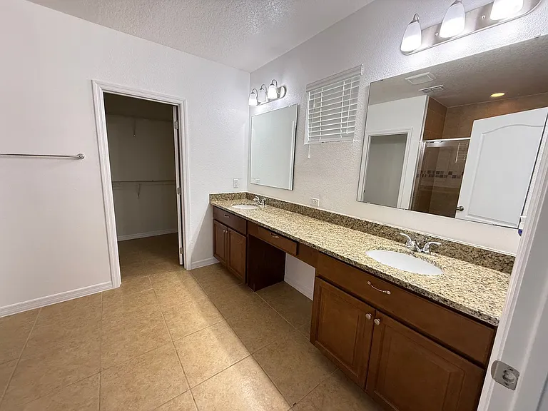 1220 Water Willow Dr — Photo 10