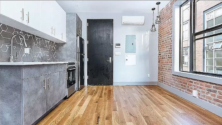 1st image of 466 Saratoga Ave #3B