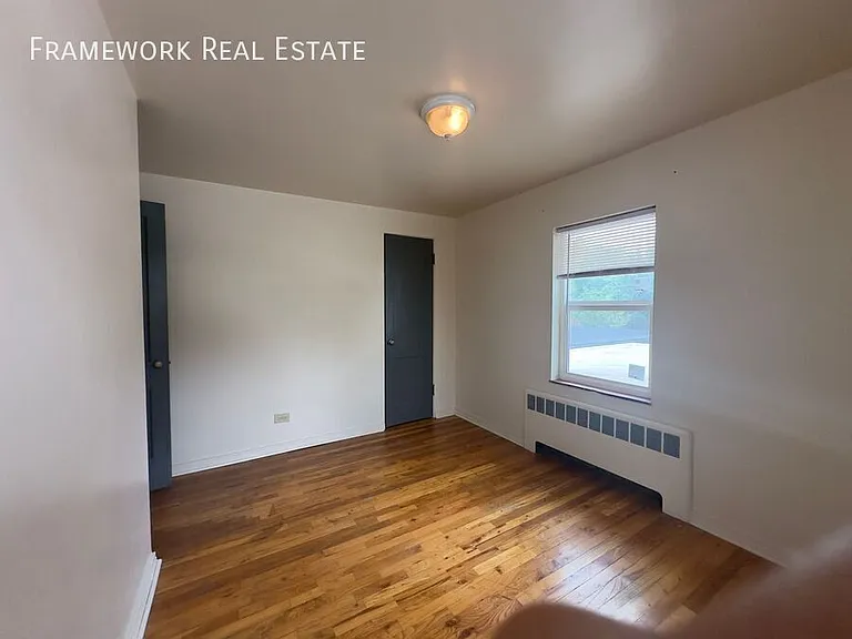 1460 N Ivanhoe St — Photo 9