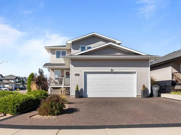 54 E Vista Close SE, Medicine Hat, AB T1B 0A9