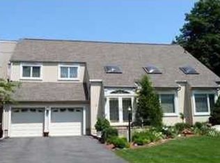 82 Eastbrook Dr, River Edge, NJ 07661