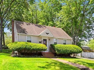 10 Durkin St, Manchester, CT 06040