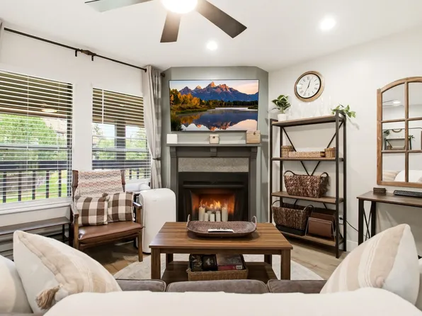 3615 N Wolf Lodge Dr Suite 411, Eden, UT 84310