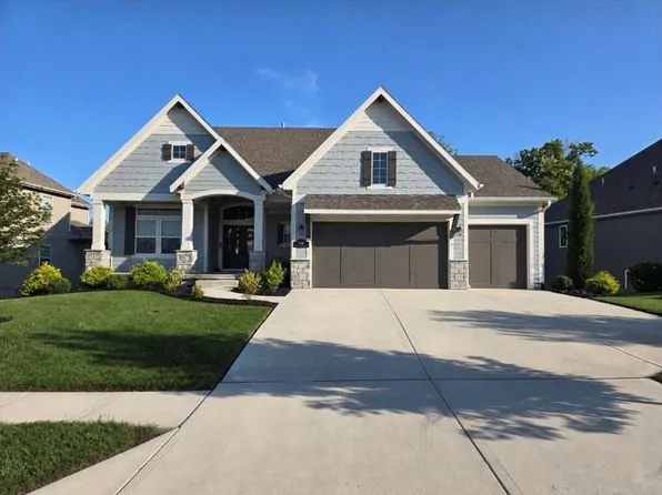 9261 Brownridge St, Lenexa, KS 66220