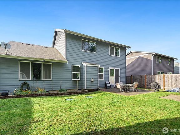 3rd image of 19712 207th Street Ct E