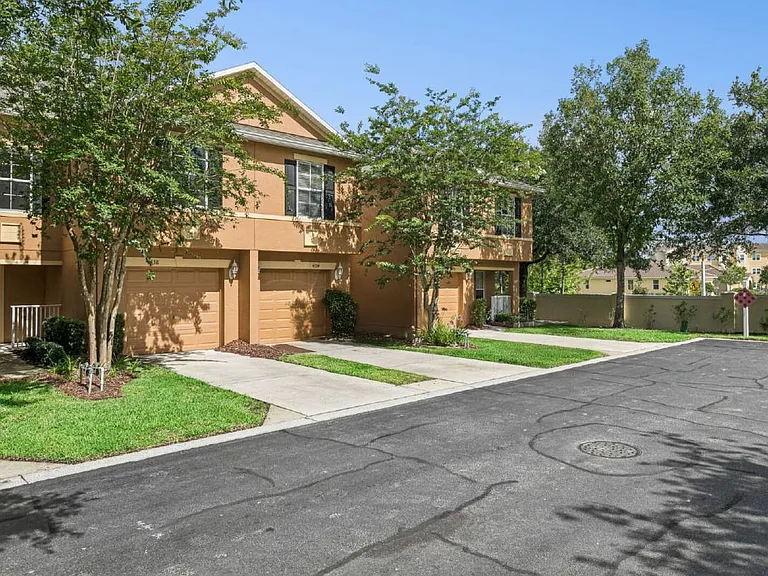 4338 Aristocrat Point — Photo 2