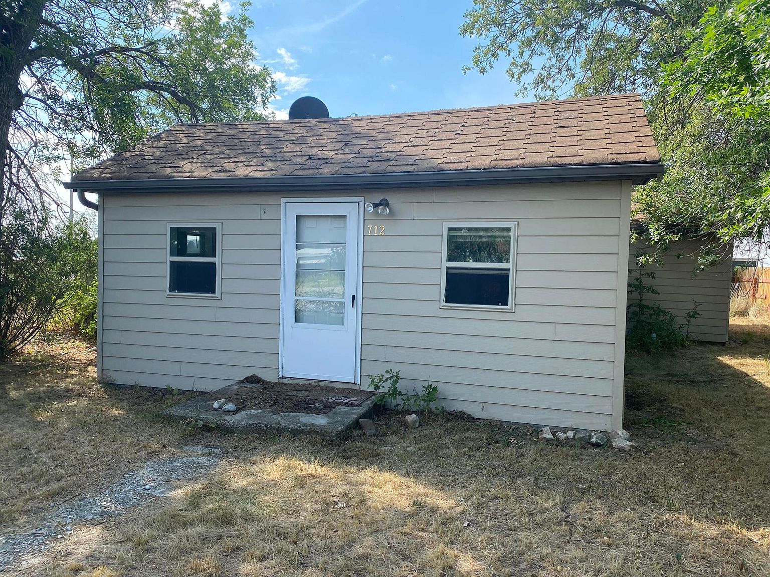 712 Minnesota Ave, Valier, MT 59486 Zillow