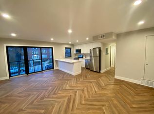 7548 Parkdale Ave APT 2A, Clayton, MO 63105