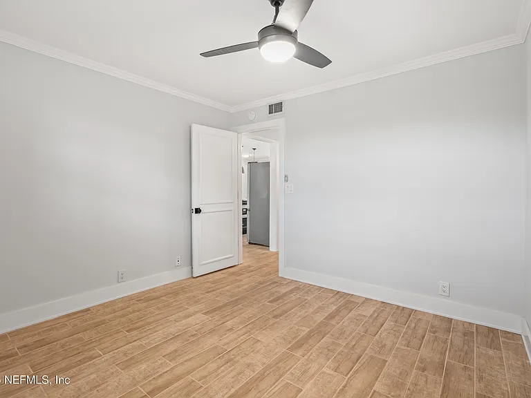 22 Comares Ave #4A — Photo 17