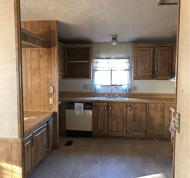 2nd image of 20401 Soledad Cyn Spc 346