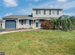 127 Damascus Dr, Blandon, PA 19510