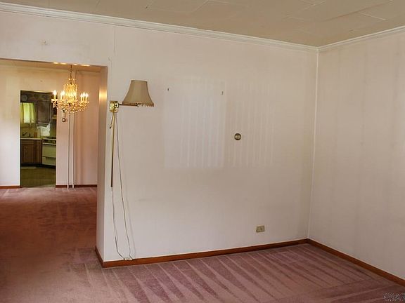 2nd image of 613 Beech Ave