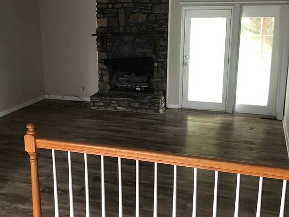 5th image of 310 W Courtland Ave