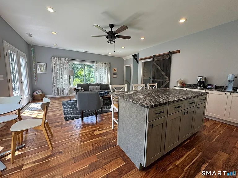 55 Circle Dr — Photo 11
