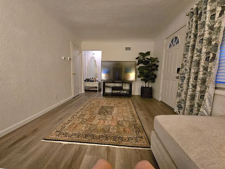807 S Vrain St — Photo 6