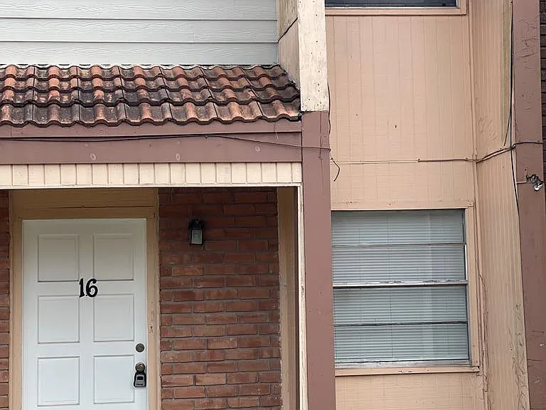 16B Palmetto Ct — Photo 1
