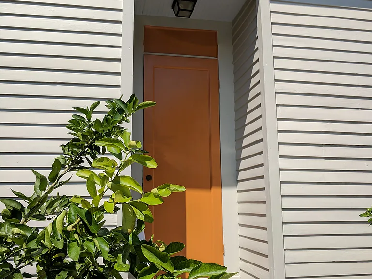 3131 Dauphine St — Photo 3