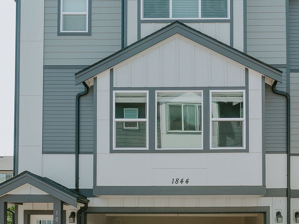 1844 Eastgate loop, unit 101