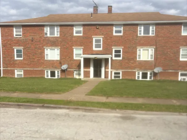 1484 E Valentine Cir NW #8, Canton, OH 44708