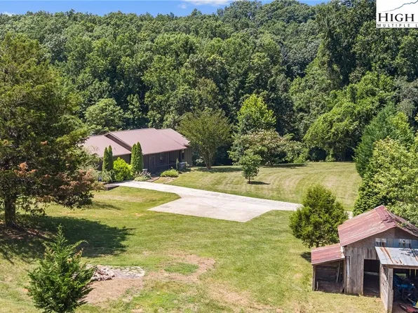 1002 Ridge Road, Marion, NC 28752