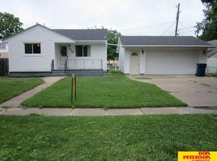 516 E 14th St, Fremont, NE 68025