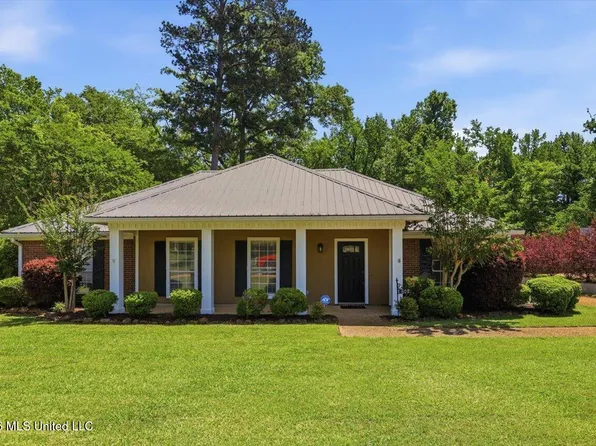 602 Treeline Dr, Brandon, MS 39042
