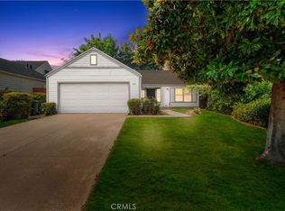 933 Oakglen Ln, Colton, CA 92324