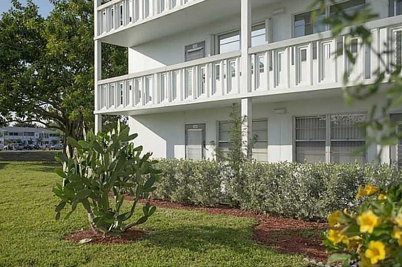 1st image of 1101 Newport U #1101