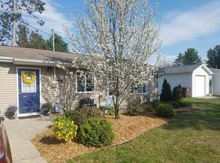 1924 Lakewoods Beach Rd, Saint Helen, MI 48656