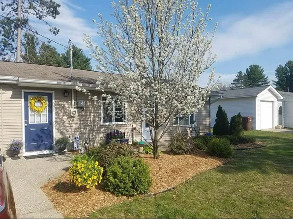 1924 Lakewoods Beach Rd, Saint Helen, MI 48656