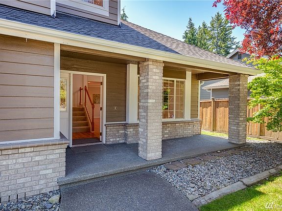 Charming covered porch