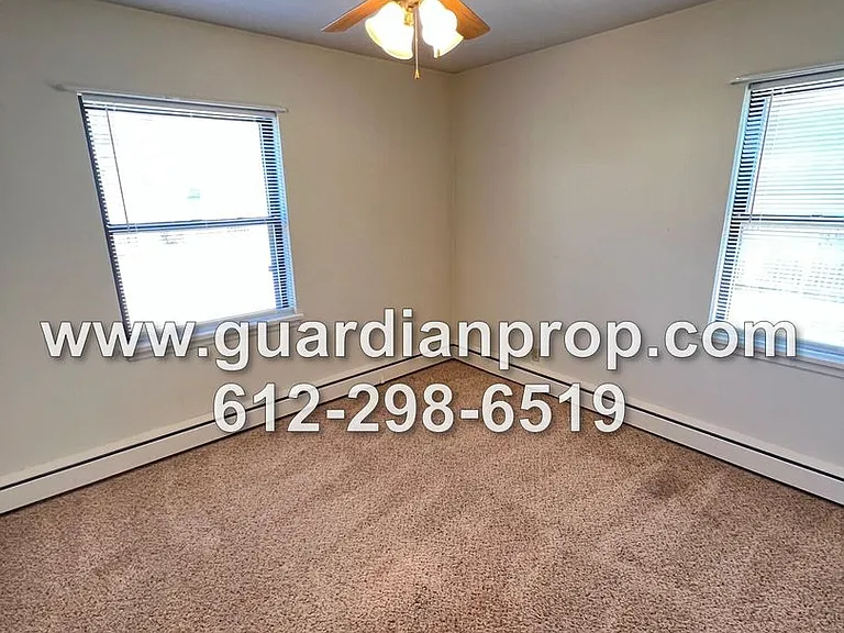 903 *CXL 7/31/26* St. Clair Ave — Photo 4