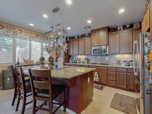 4th image of 1020 Lindo Ct