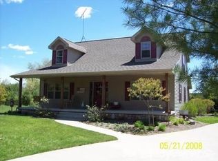 W6403 Town Line Rd, Shawano, WI 54166