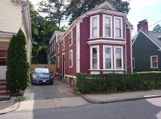 10 Thomas St, Jamaica Plain, MA 02130