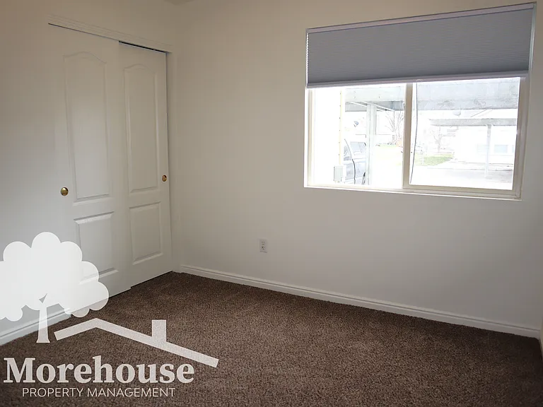 1430 W Bonneville Cir #102 — Photo 6