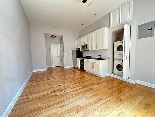 Rented by REAL New York | media 4