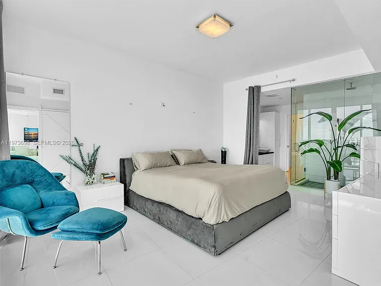 2020 N Bayshore Dr #3303 — Photo 21