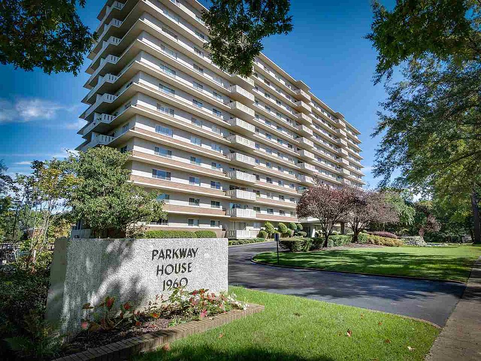 1st image of 1960 N Parkway Ave #609