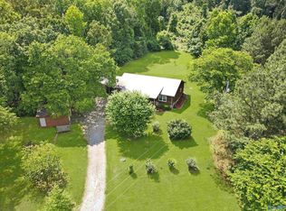 401 Worley Dr, Owens Cross Roads, AL 35763
